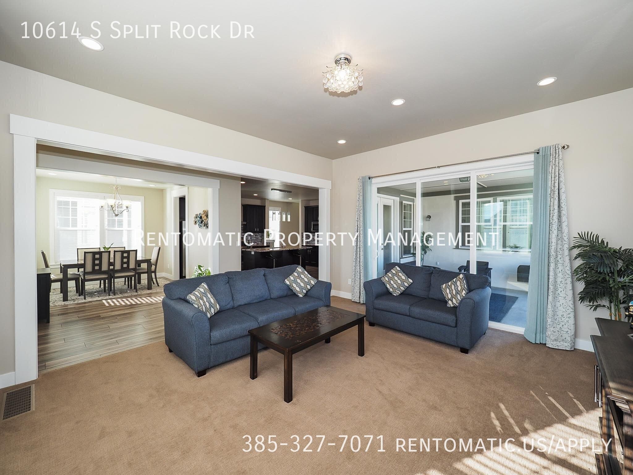 South Jordan House: 10614 S Split Rock Dr