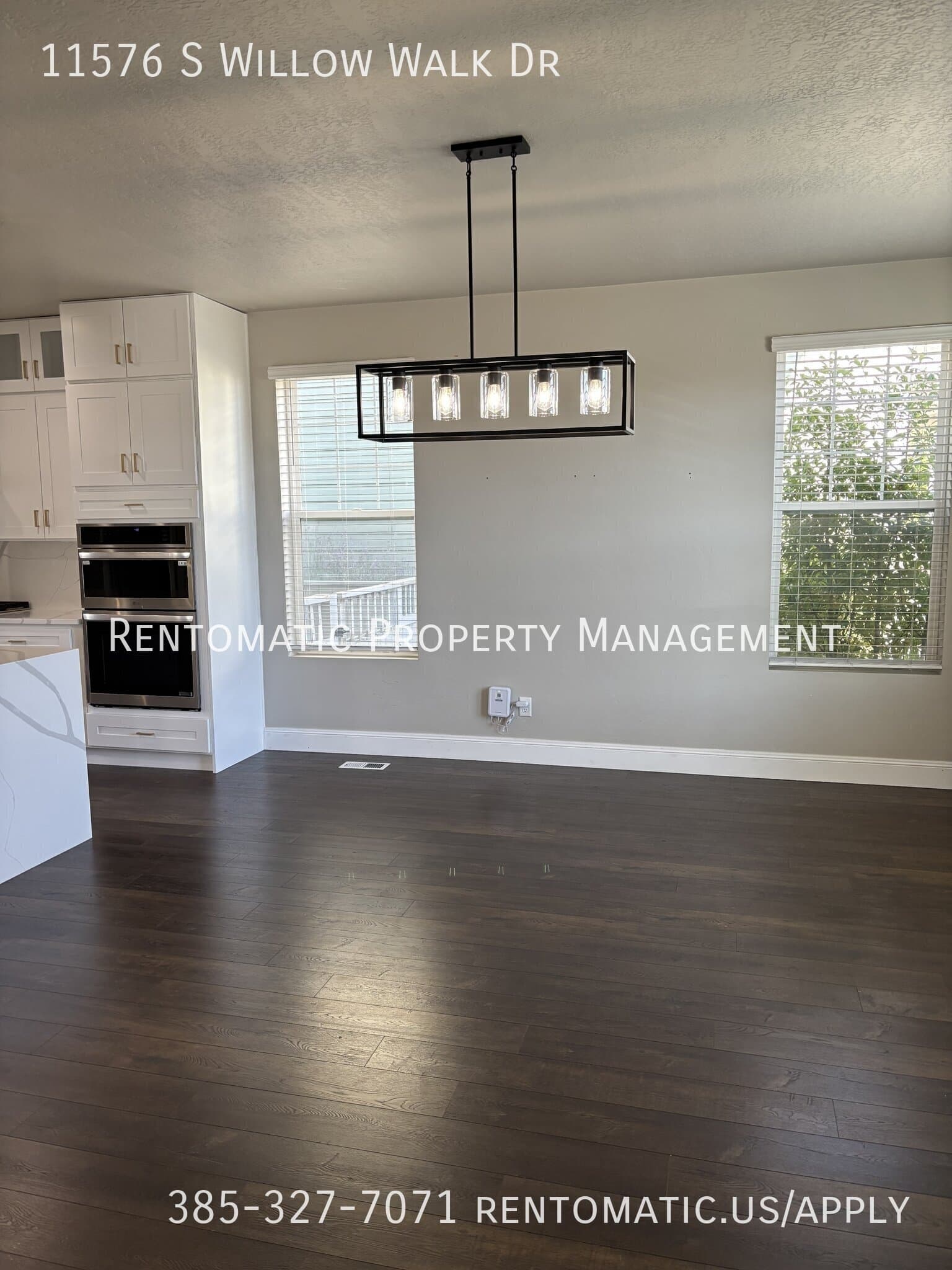 South Jordan House: 11576 S Willow Walk Dr