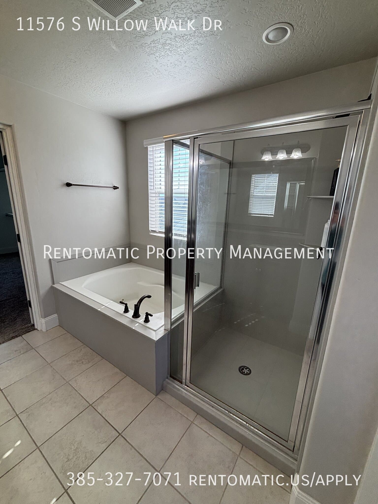 South Jordan House: 11576 S Willow Walk Dr