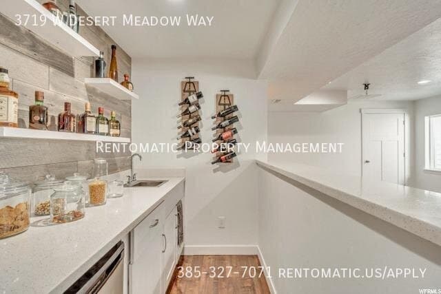 South Jordan House: 3719 W Desert Meadow Way
