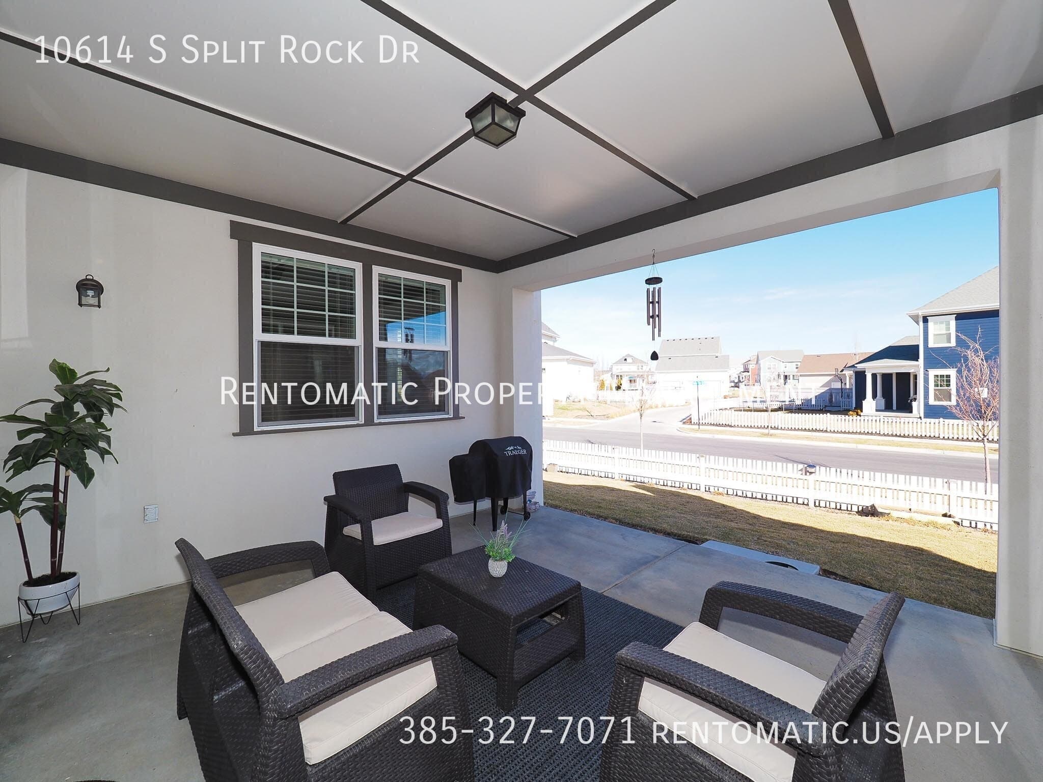 South Jordan House: 10614 S Split Rock Dr