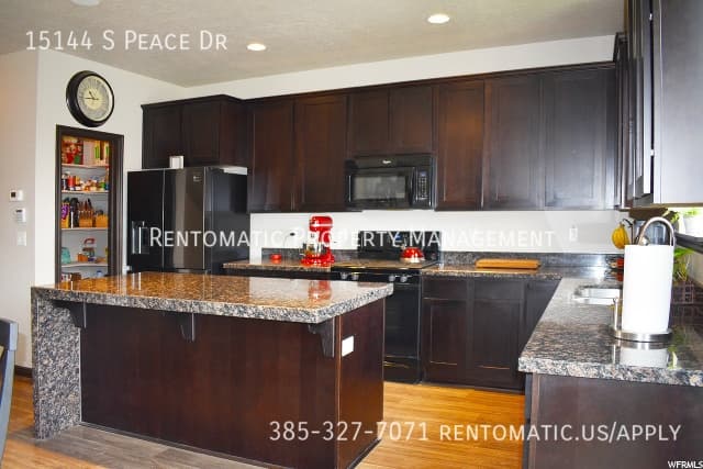 Bluffdale House: 15144 S Peace Dr