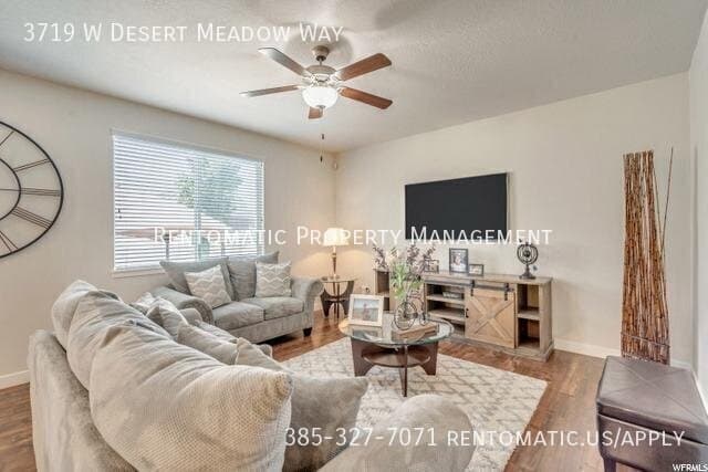 South Jordan House: 3719 W Desert Meadow Way