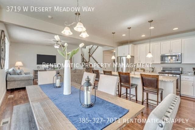 South Jordan House: 3719 W Desert Meadow Way