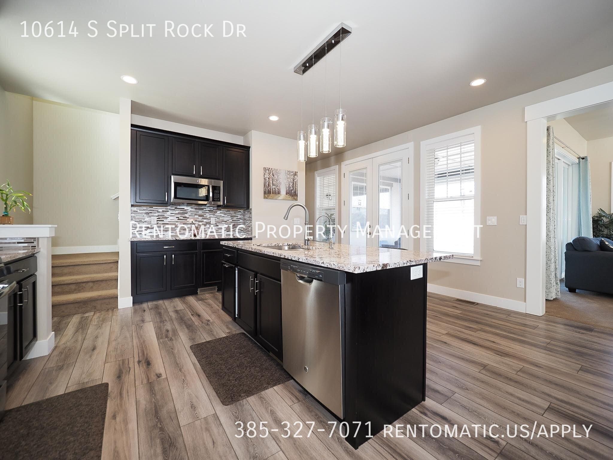 South Jordan House: 10614 S Split Rock Dr