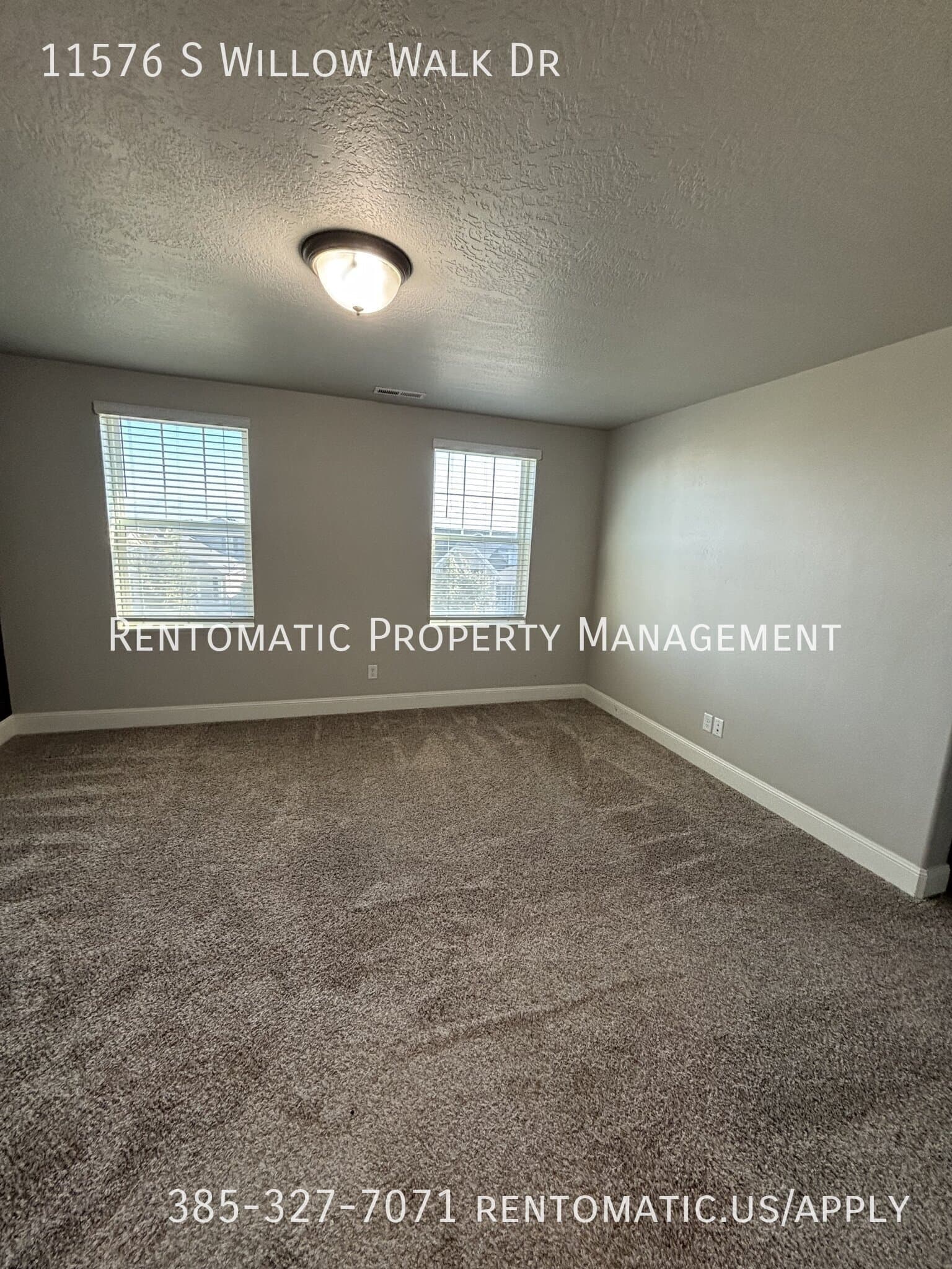 South Jordan House: 11576 S Willow Walk Dr