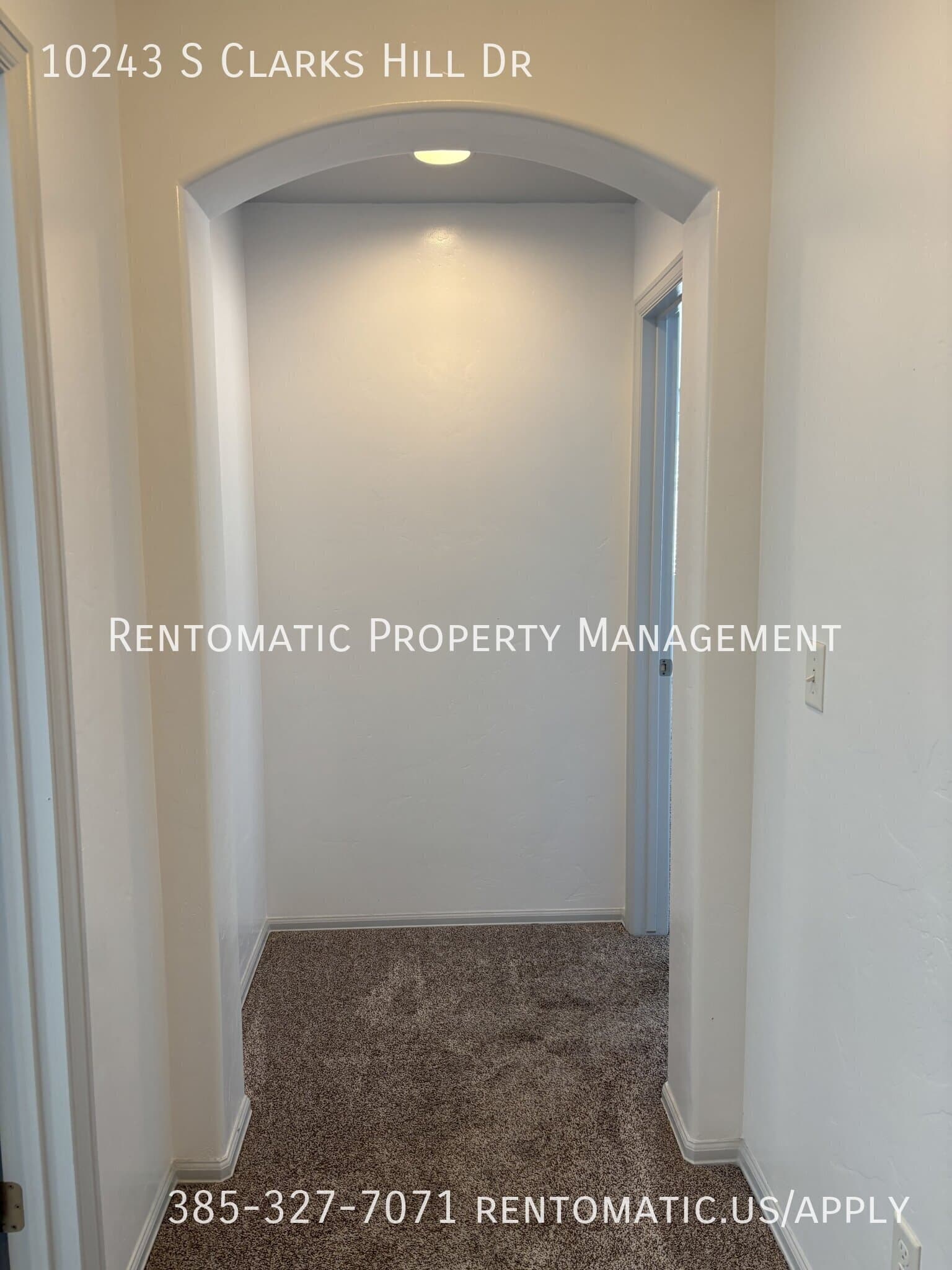 South Jordan House: 10243 S Clarks Hill Dr