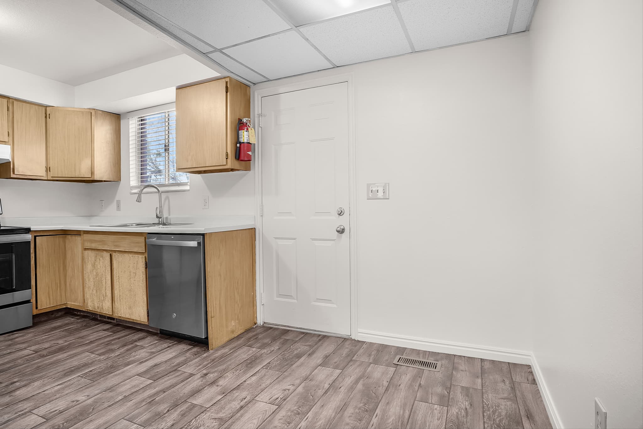 Sandy Townhome: 8612 S 1240 E