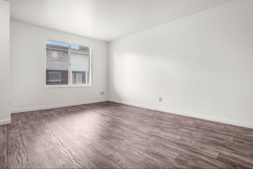Sandy Townhome: 8612 S 1240 E