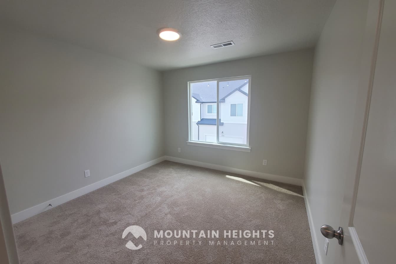 Lehi Townhome: 4203 W 1960 N