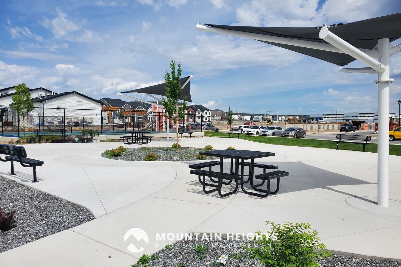 Lehi Townhome: 4203 W 1960 N