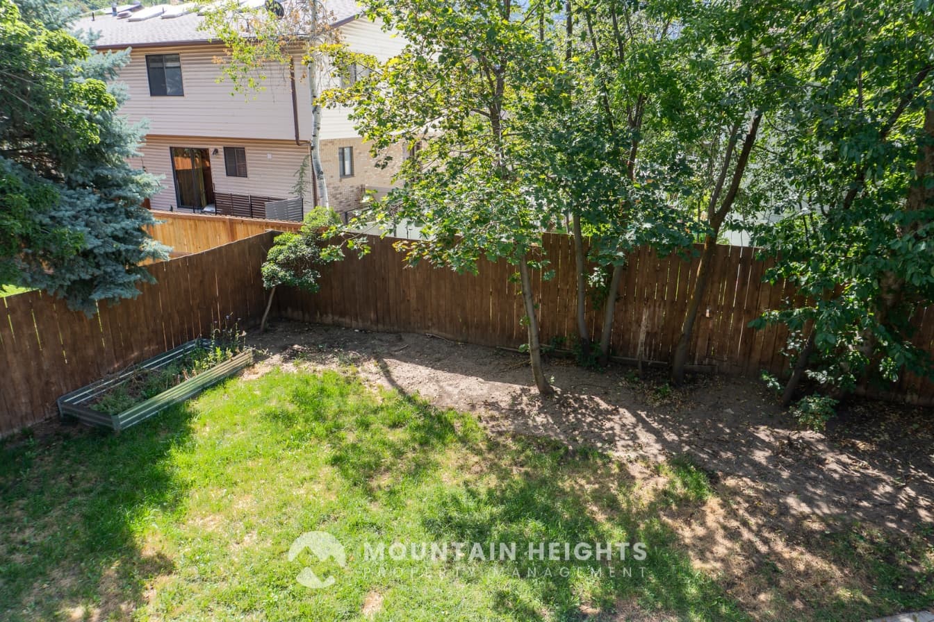 Salt Lake City House: 3516 E Summer Oaks Cir