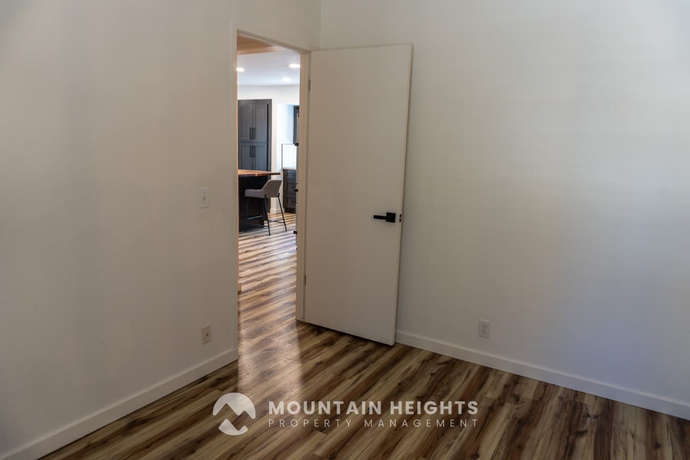 Salt Lake City House: 3516 E Summer Oaks Cir