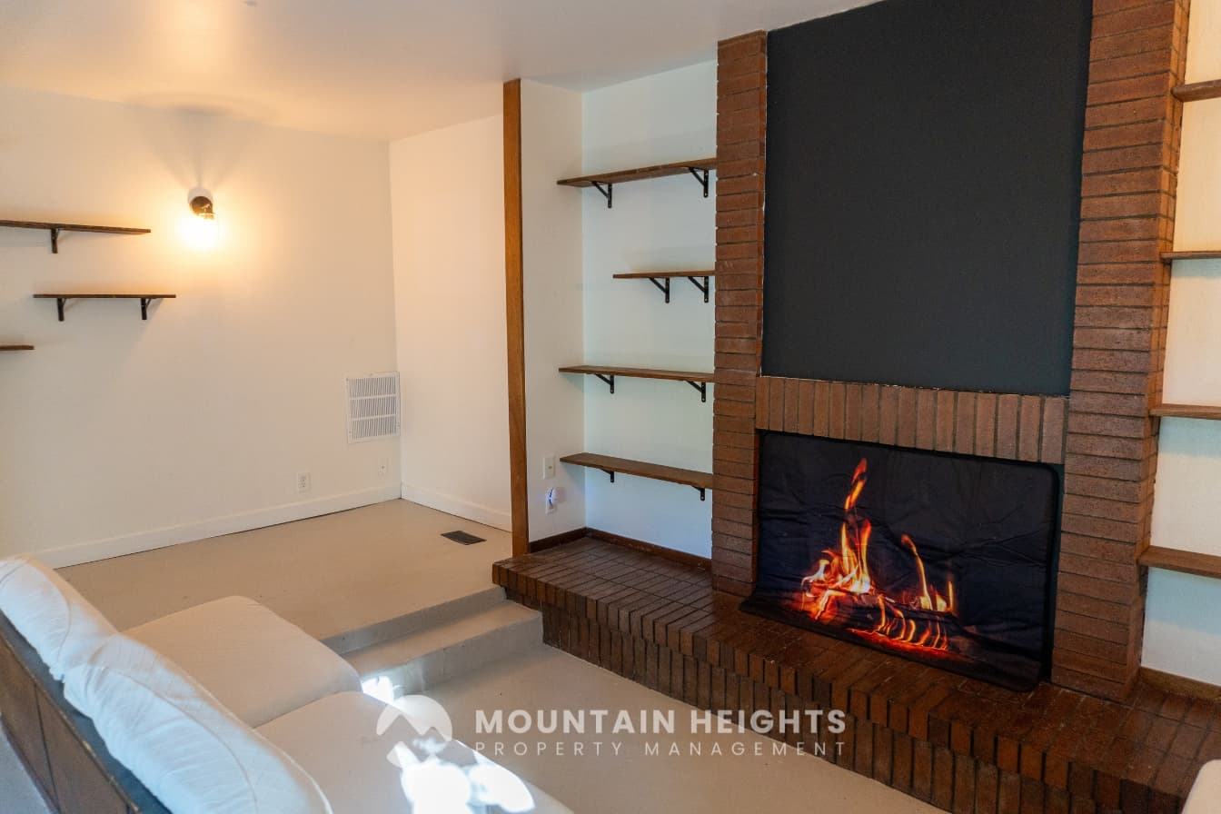 Salt Lake City House: 3516 E Summer Oaks Cir