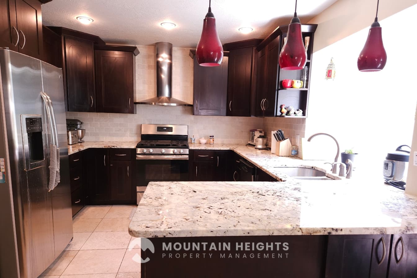 Salt Lake City House: 2096 E Rainbow Point Dr
