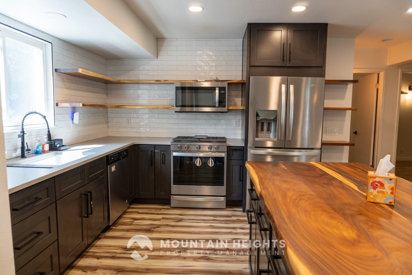 Salt Lake City House: 3516 E Summer Oaks Cir