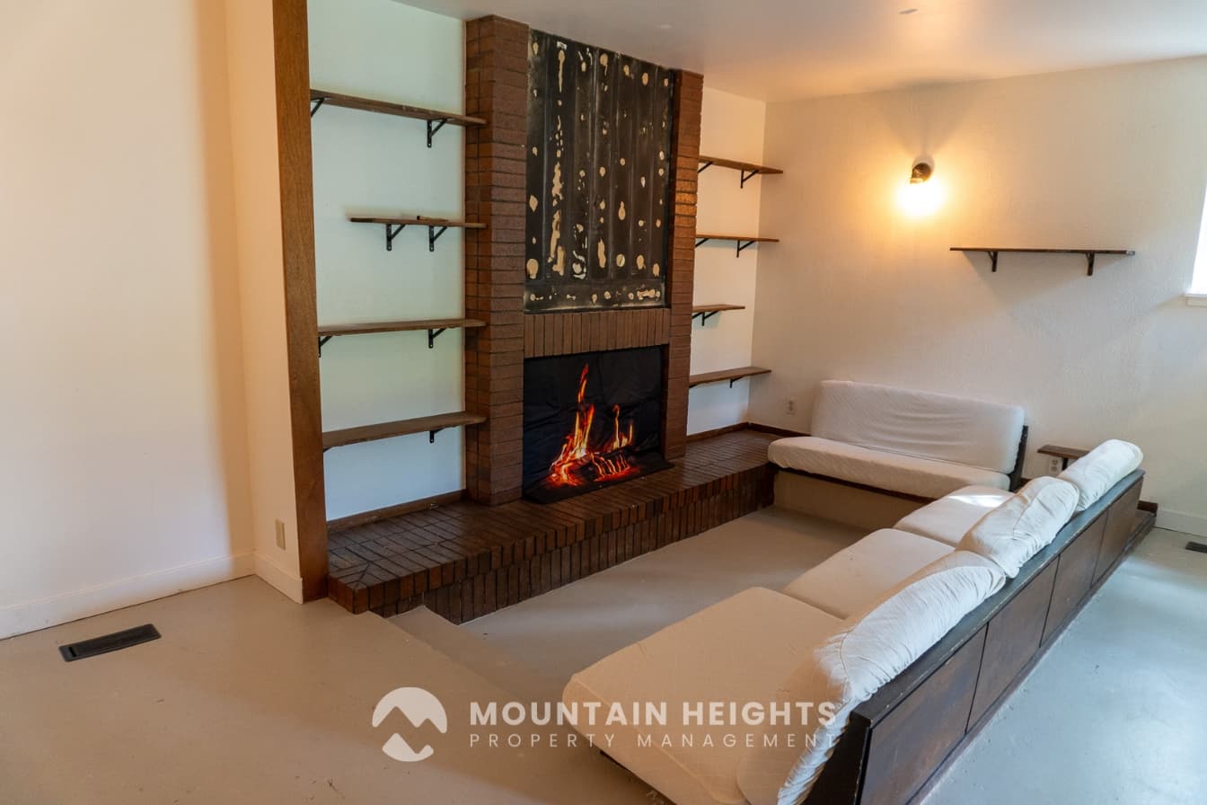 Salt Lake City House: 3516 E Summer Oaks Cir