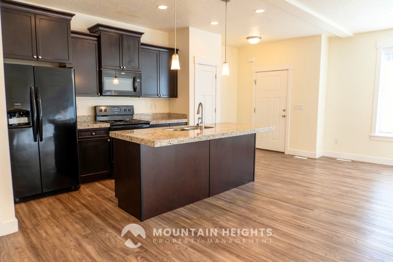 Sandy House: 9287 S Fordham Ct
