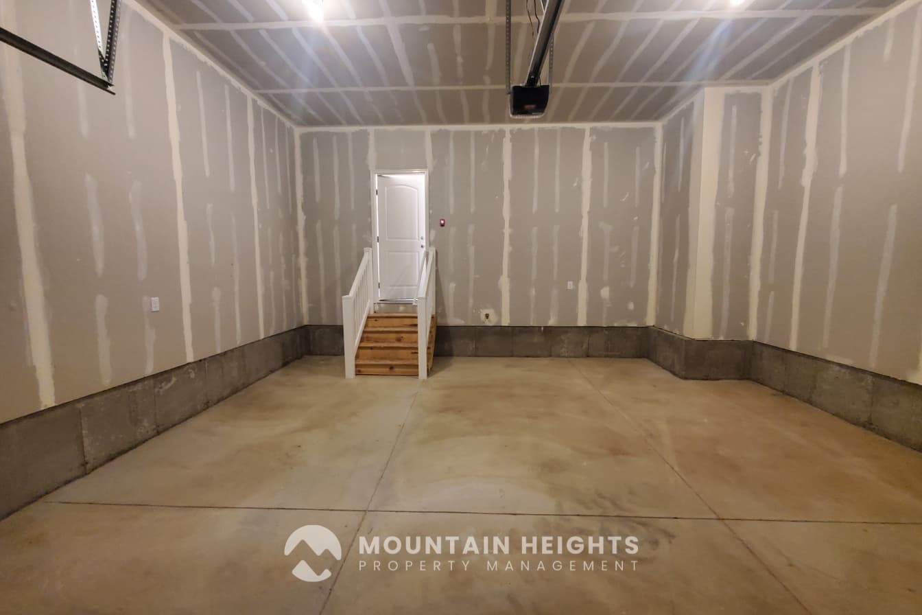Lehi Townhome: 4203 W 1960 N
