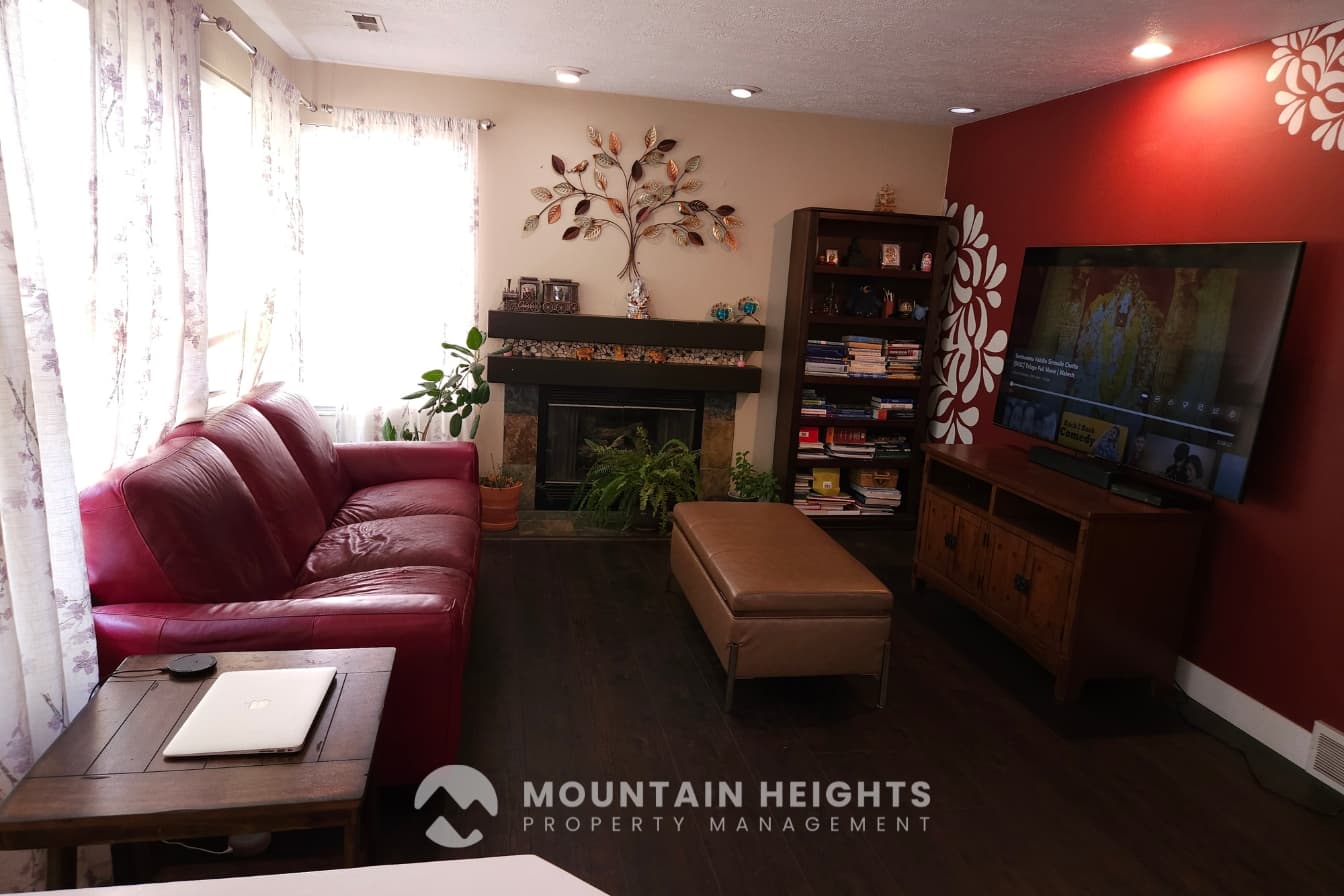 Salt Lake City House: 2096 E Rainbow Point Dr
