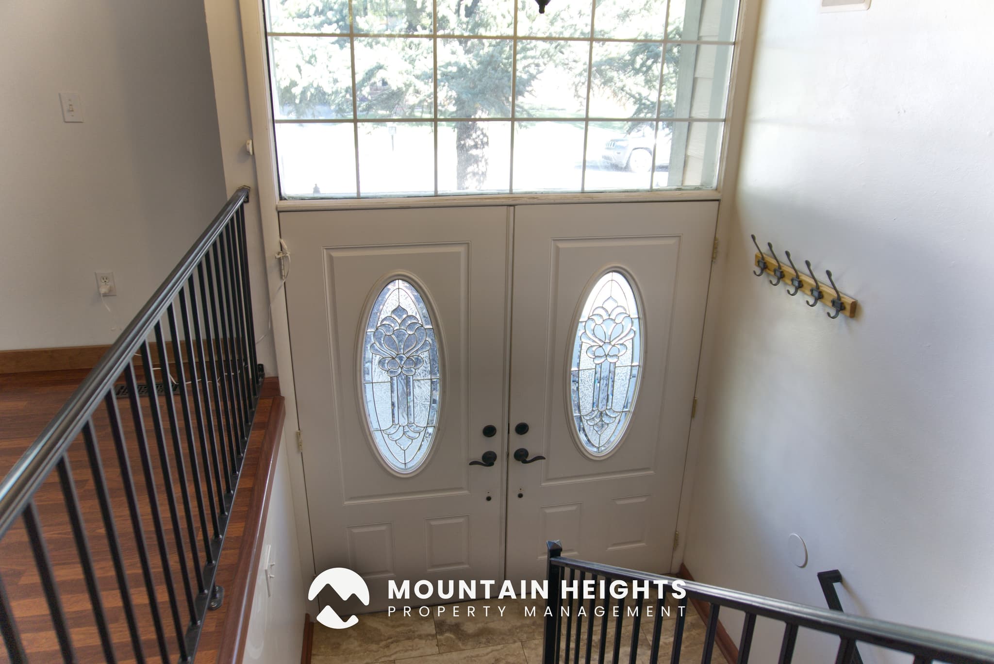 Sandy House: 3462 E Greenhills Dr