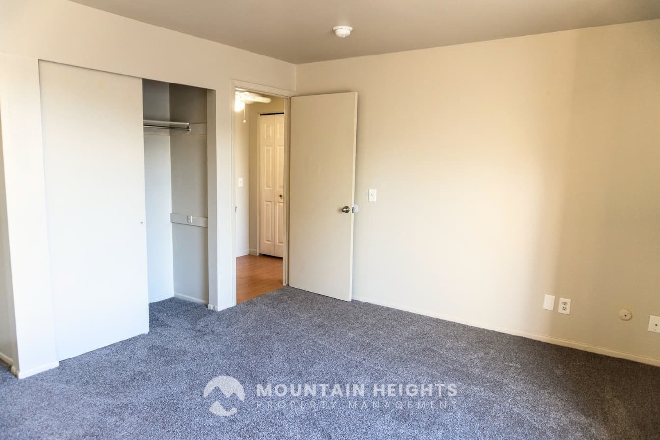 Salt Lake City Condo: 415 E Creekside Cir