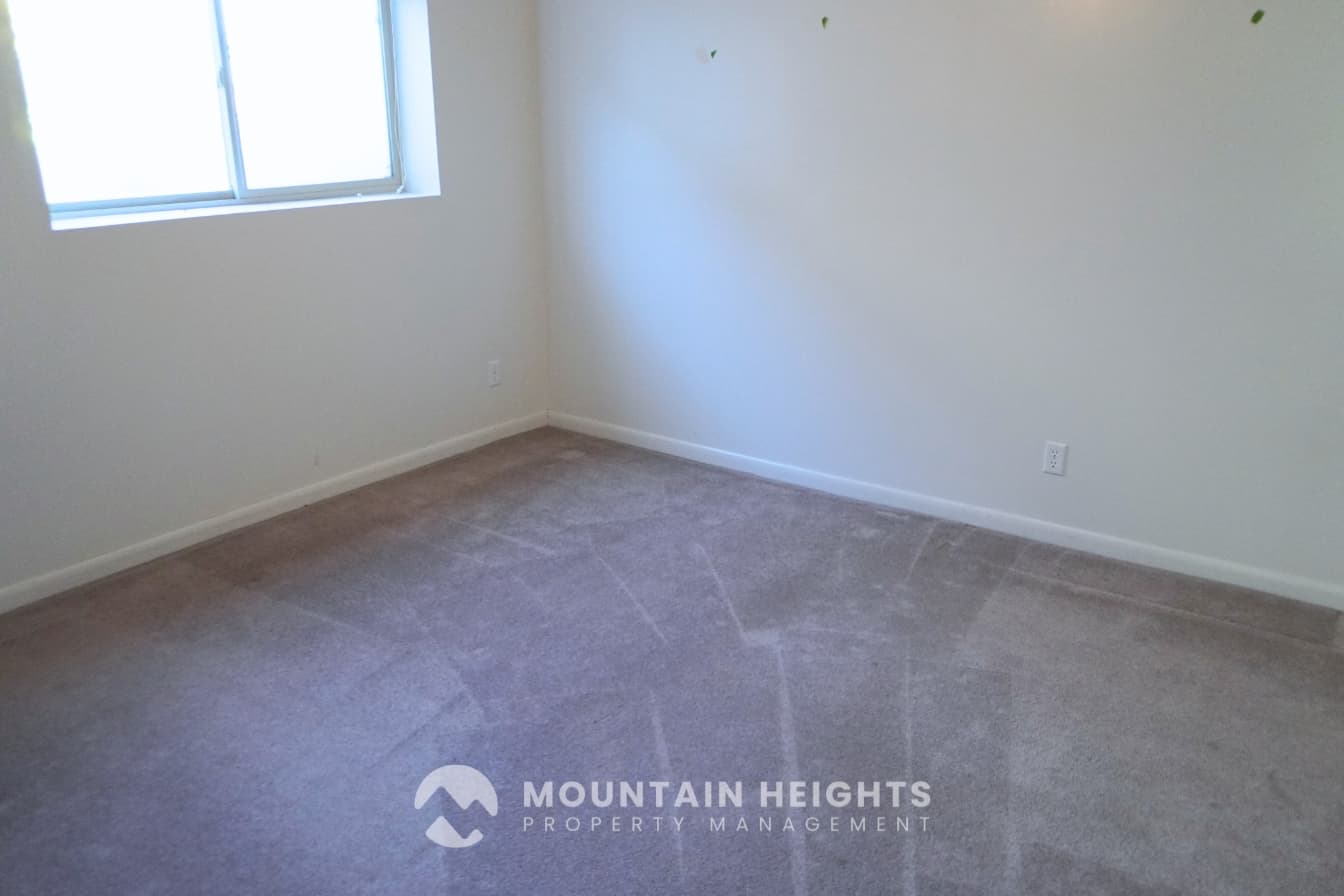 Salt Lake City House: 2784 E Delsa Dr