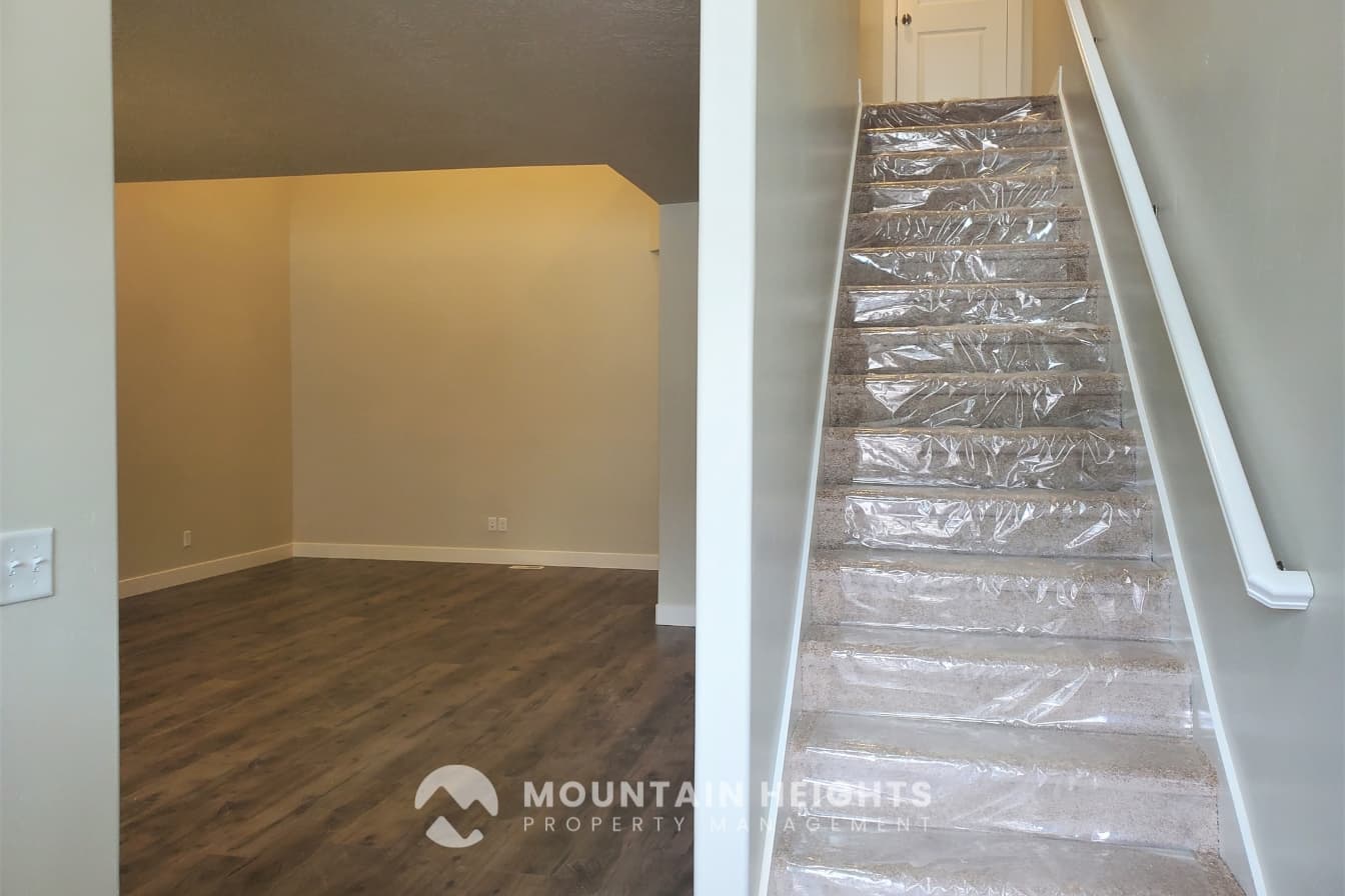 Lehi Townhome: 4203 W 1960 N