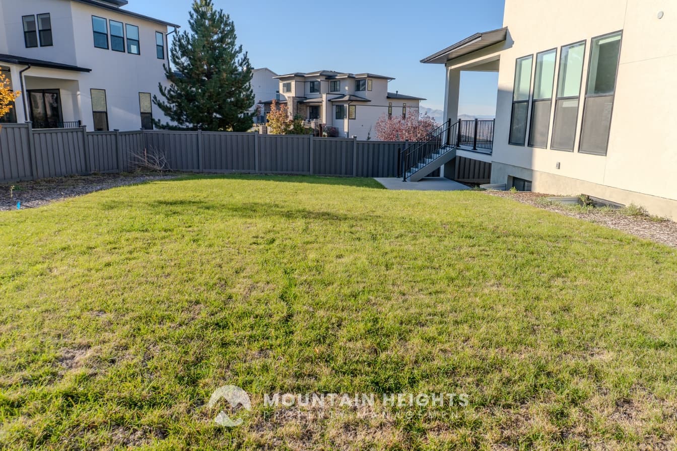 Lehi House: 5522 N Fox Canyon Rd