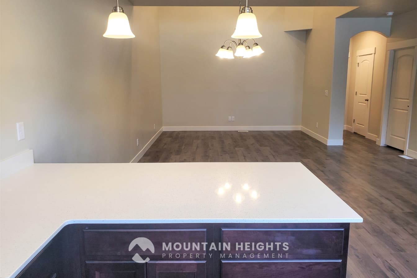 Lehi Townhome: 4203 W 1960 N