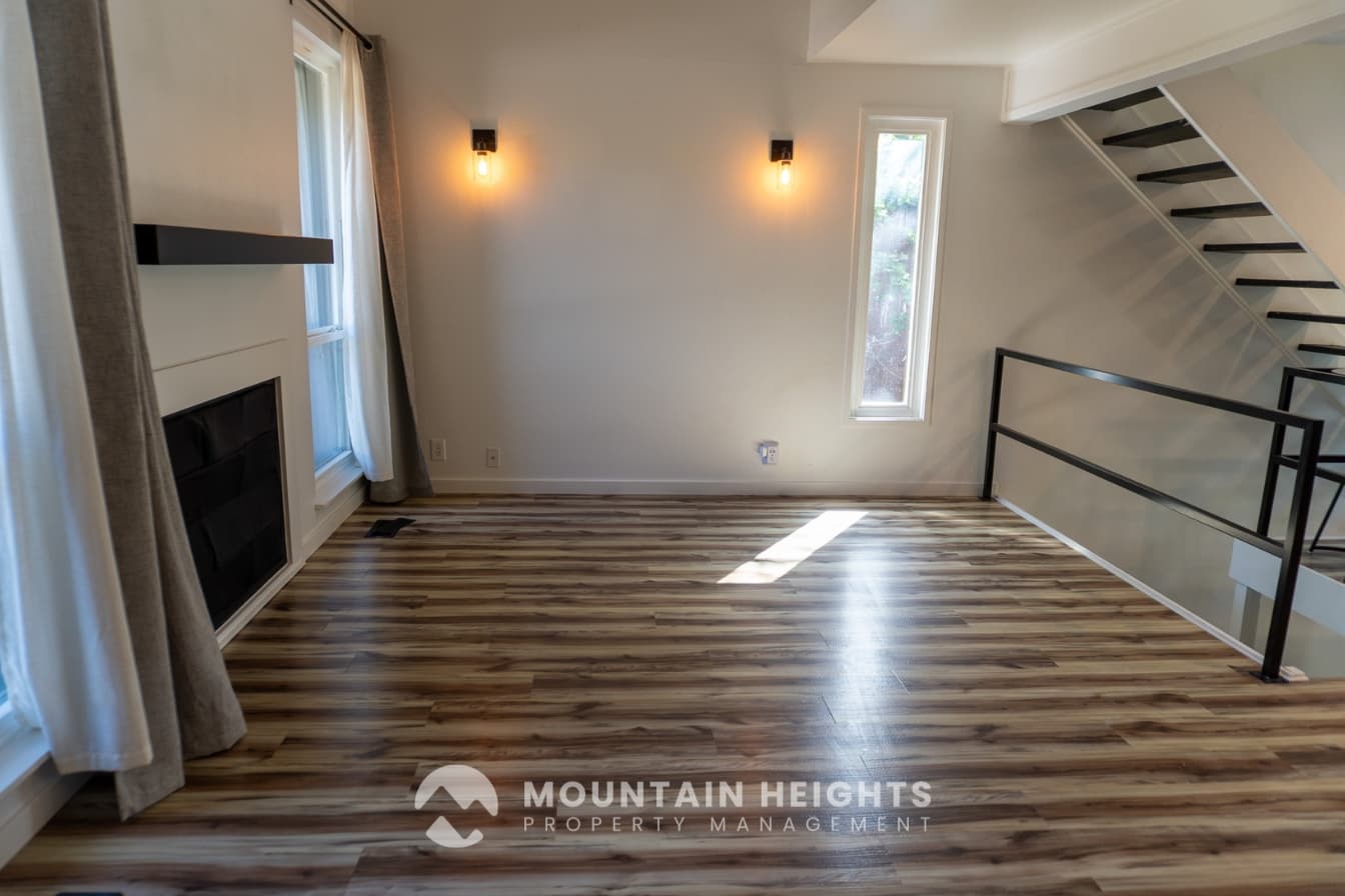 Salt Lake City House: 3516 E Summer Oaks Cir
