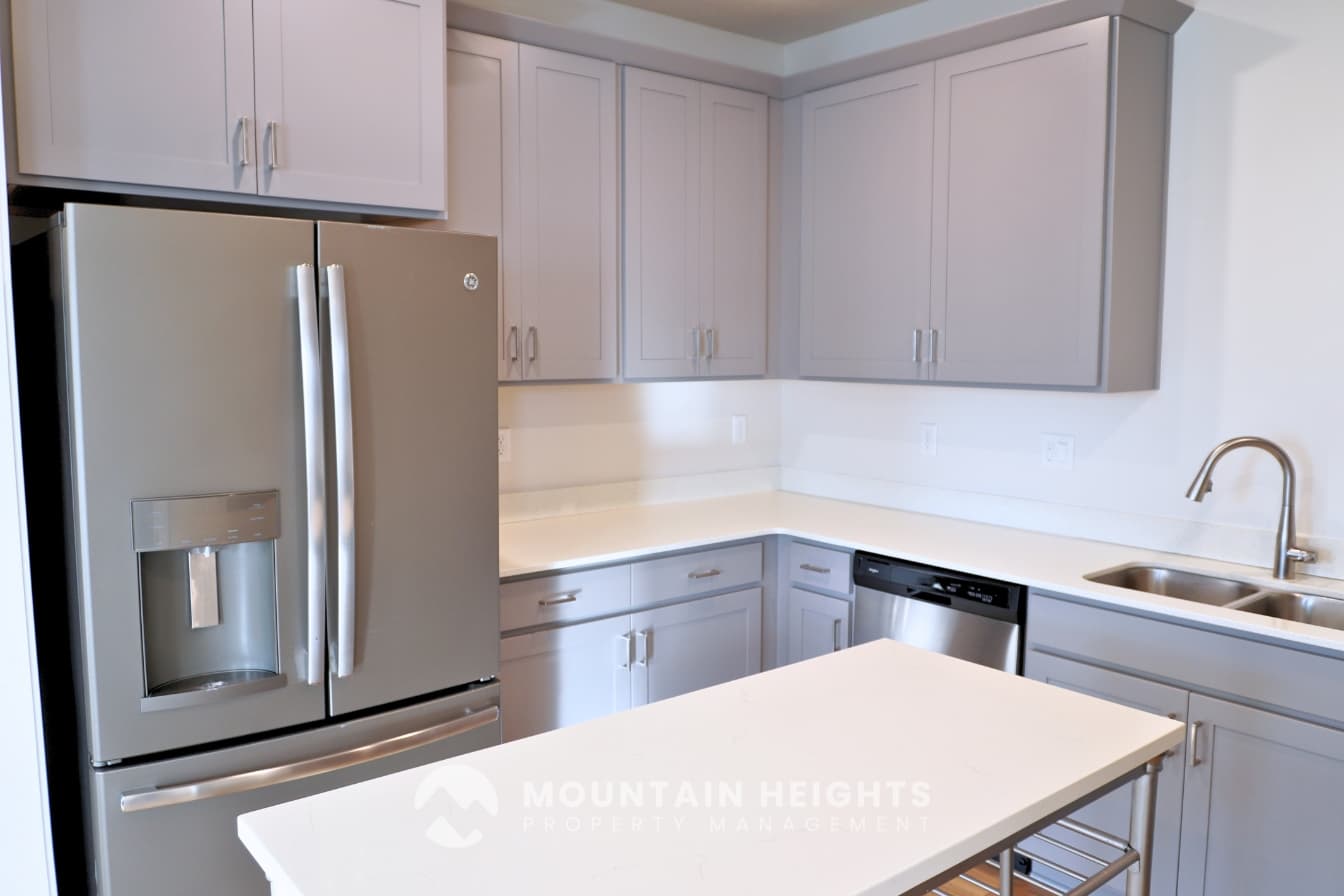 South Jordan Townhome: 11329 S Prosperity Rd