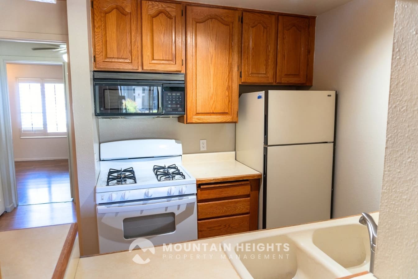 Salt Lake City Condo: 415 E Creekside Cir