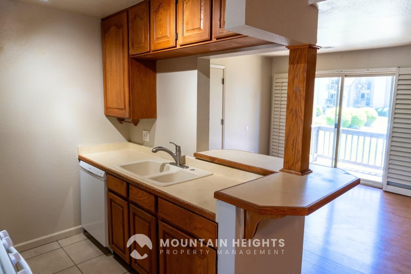 Salt Lake City Condo: 415 E Creekside Cir