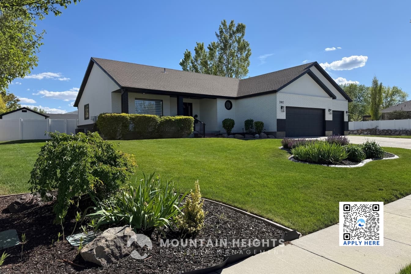 Riverton House: 3987 W Red Tail Dr