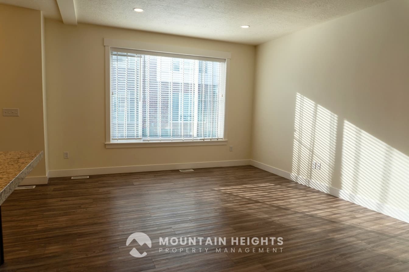 Sandy House: 9287 S Fordham Ct