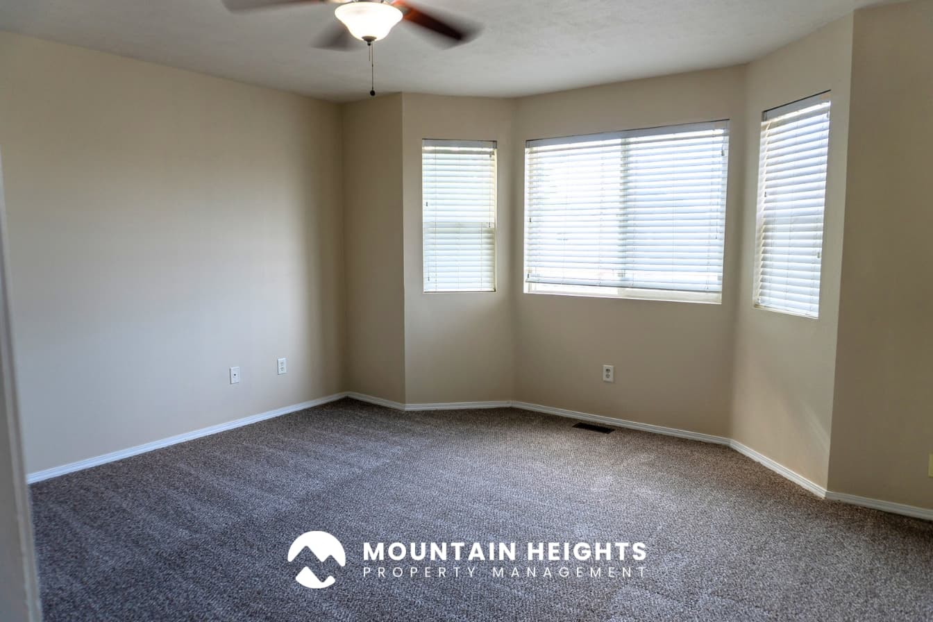 Salt Lake City House: 1953 W Black Angus Dr