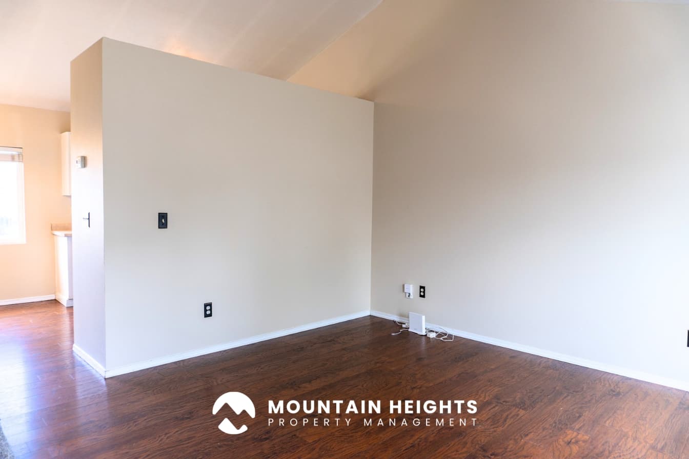 Salt Lake City House: 1953 W Black Angus Dr
