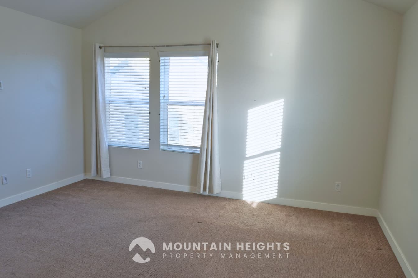 South Jordan Townhome: 11329 S Prosperity Rd