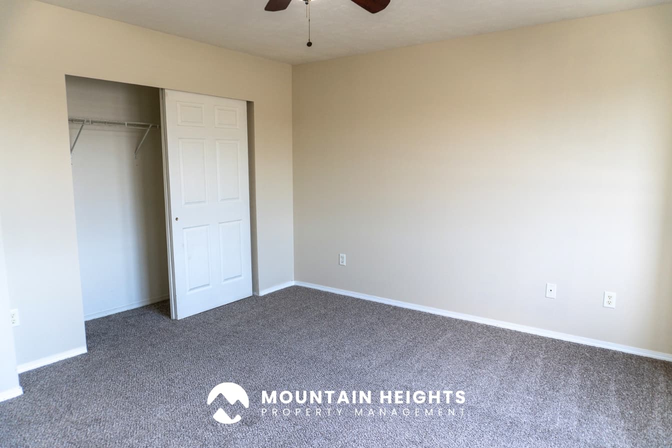 Salt Lake City House: 1953 W Black Angus Dr