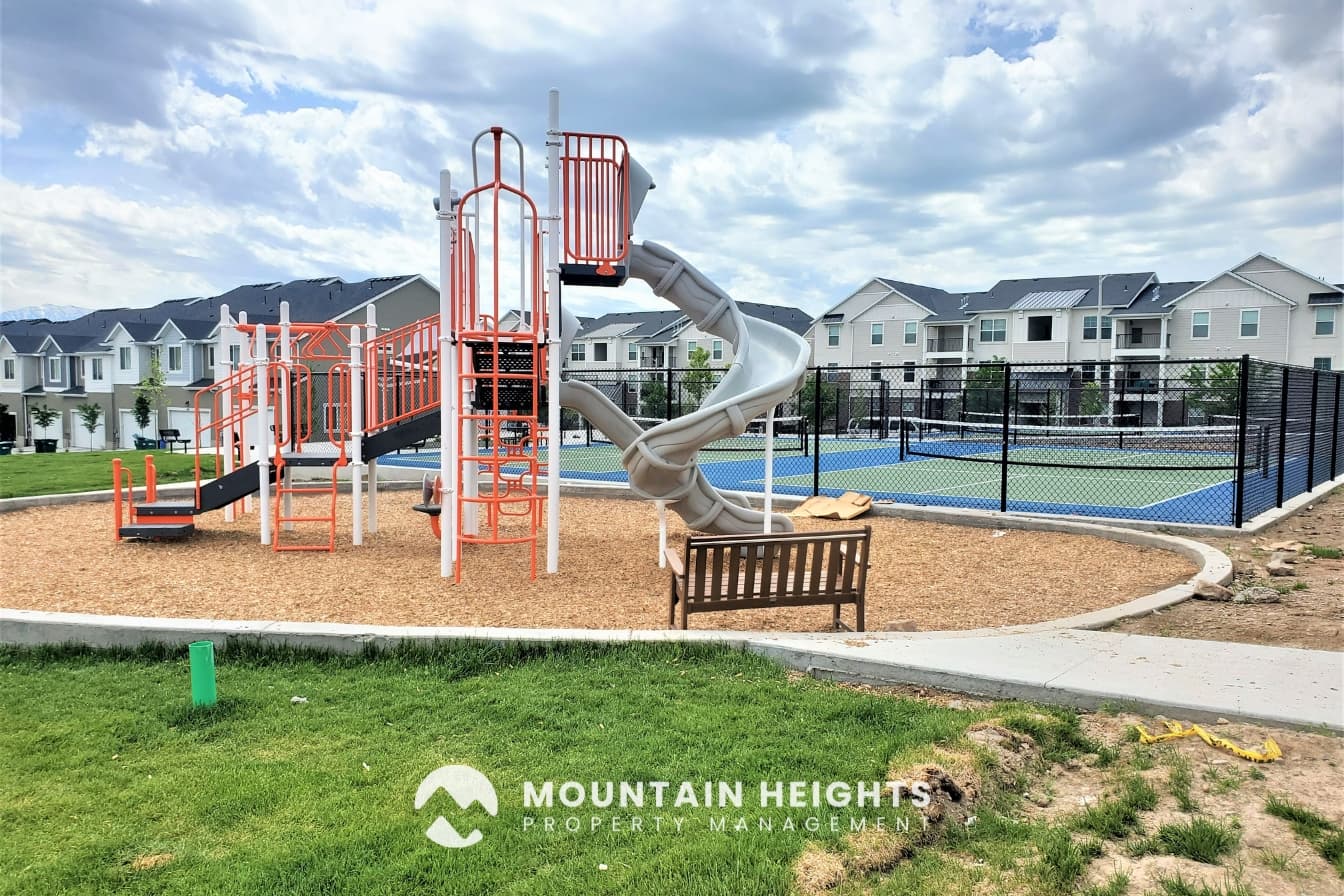 Lehi Townhome: 4203 W 1960 N