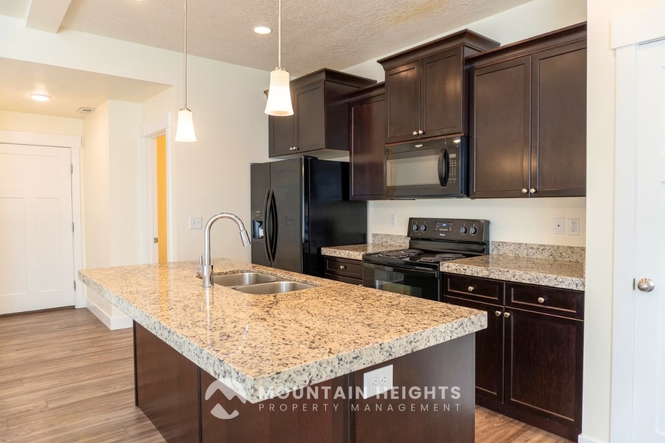 Sandy House: 9287 S Fordham Ct