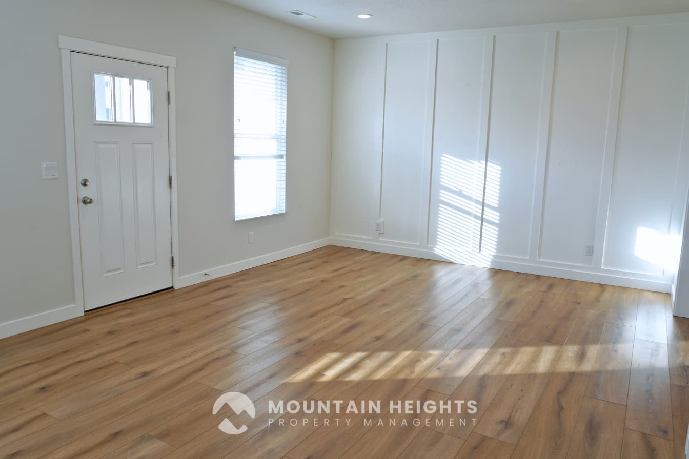 South Jordan Townhome: 11329 S Prosperity Rd