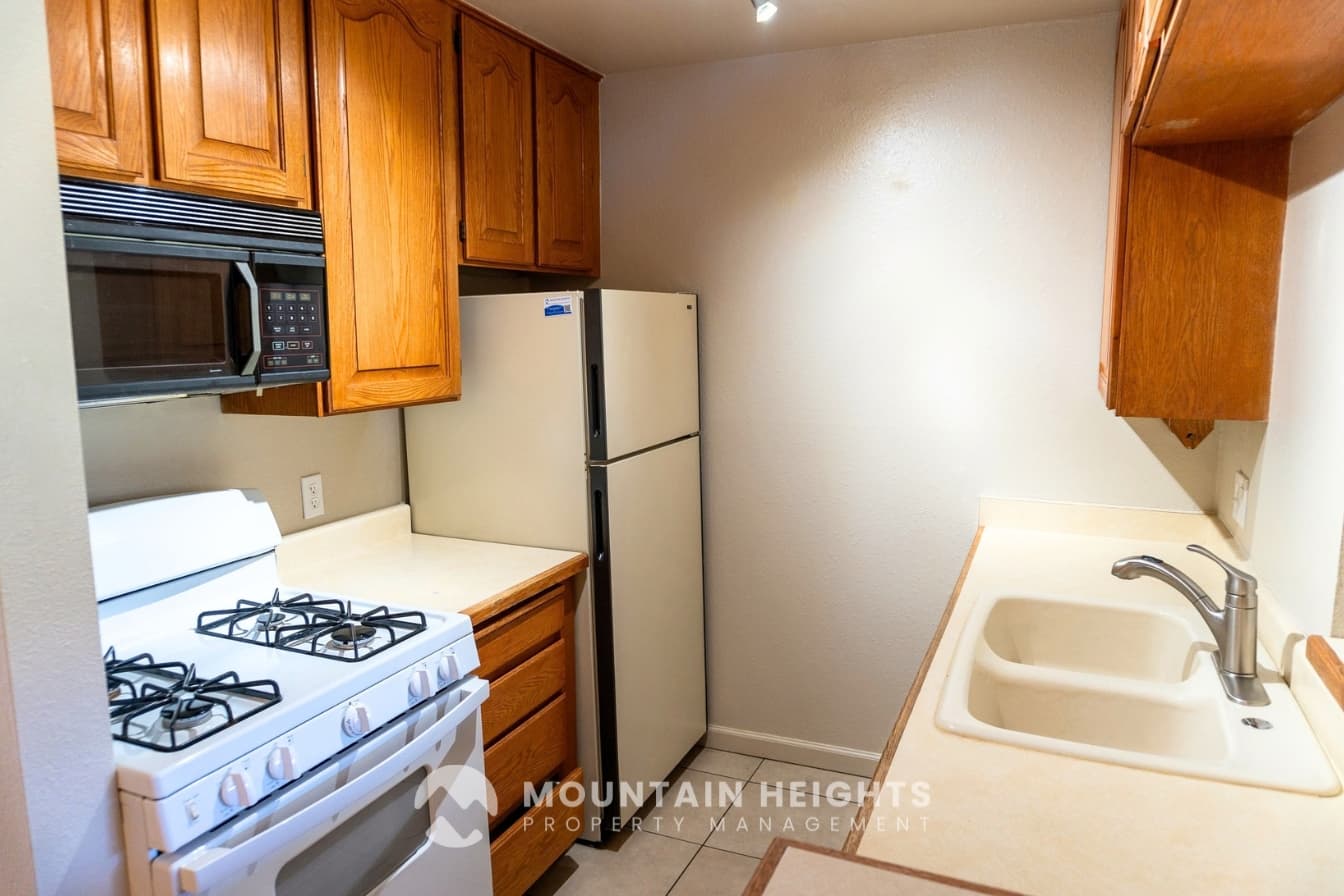 Salt Lake City Condo: 415 E Creekside Cir