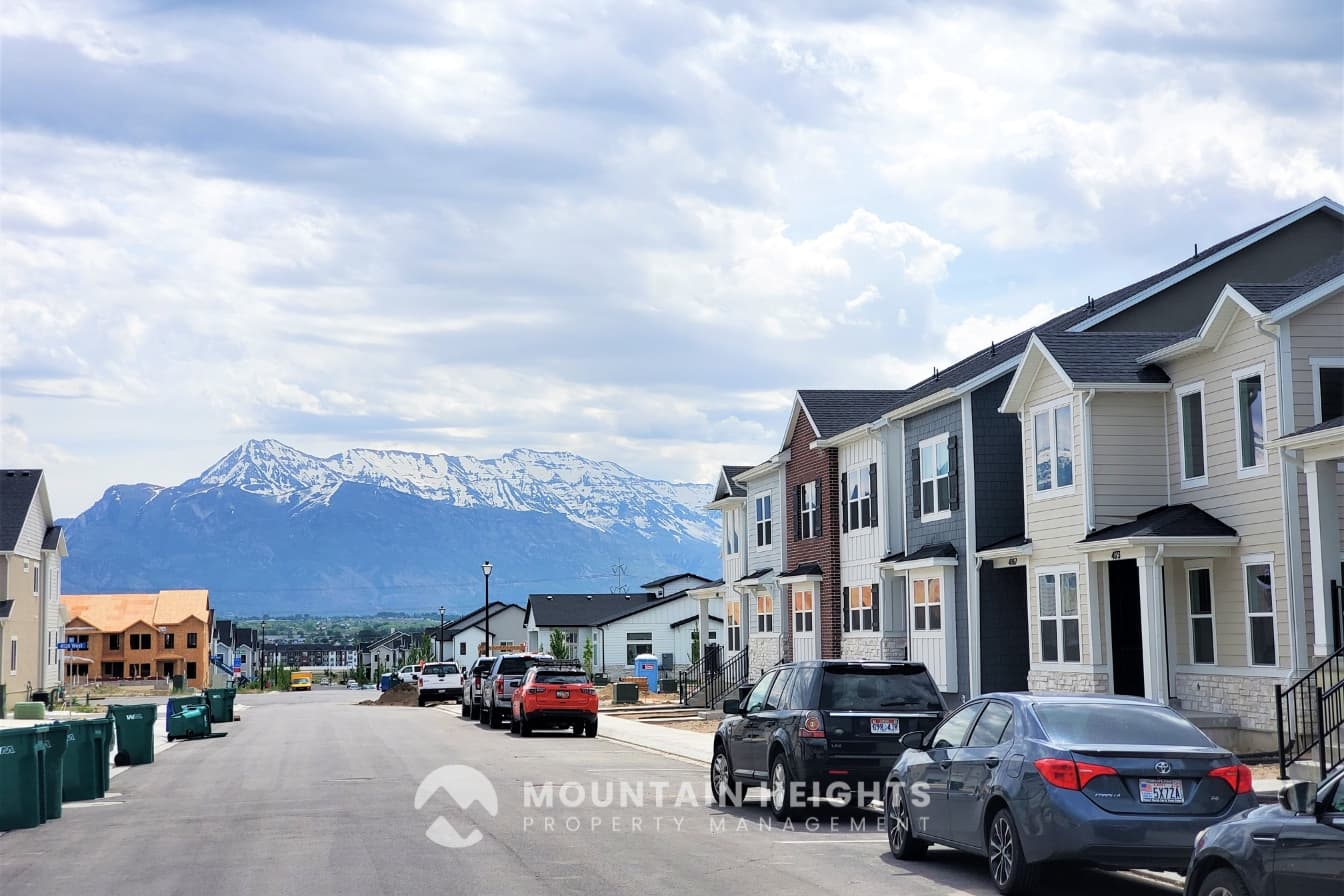 Lehi Townhome: 4203 W 1960 N