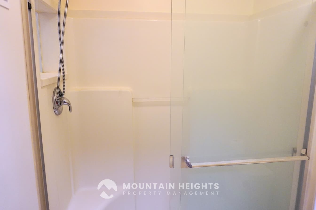 Salt Lake City House: 2784 E Delsa Dr