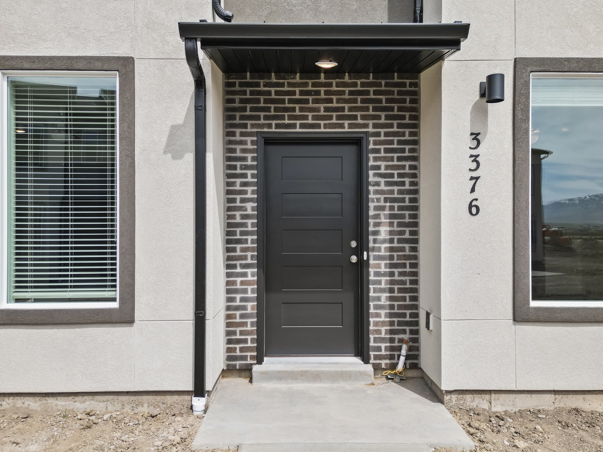 Logan Townhome: 3380 S 1010 W