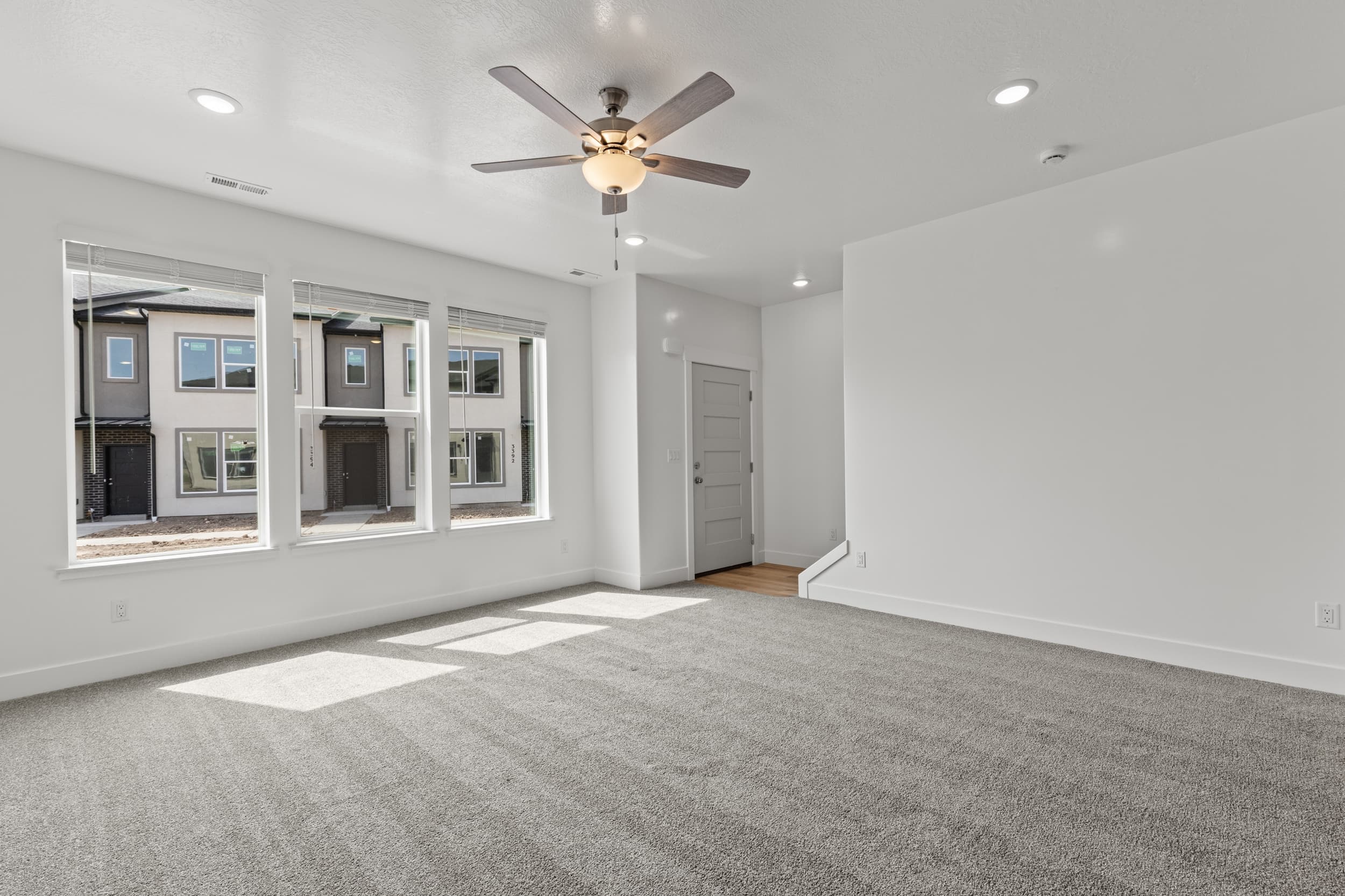 Logan Townhome: 3380 S 1010 W