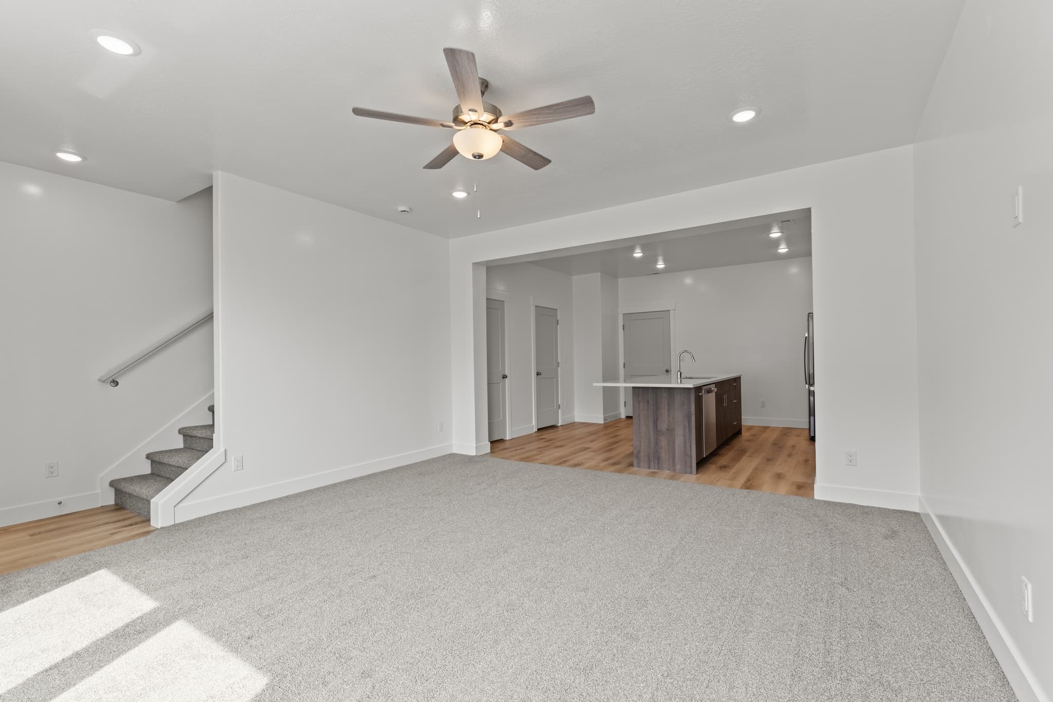 Logan Townhome: 3380 S 1010 W