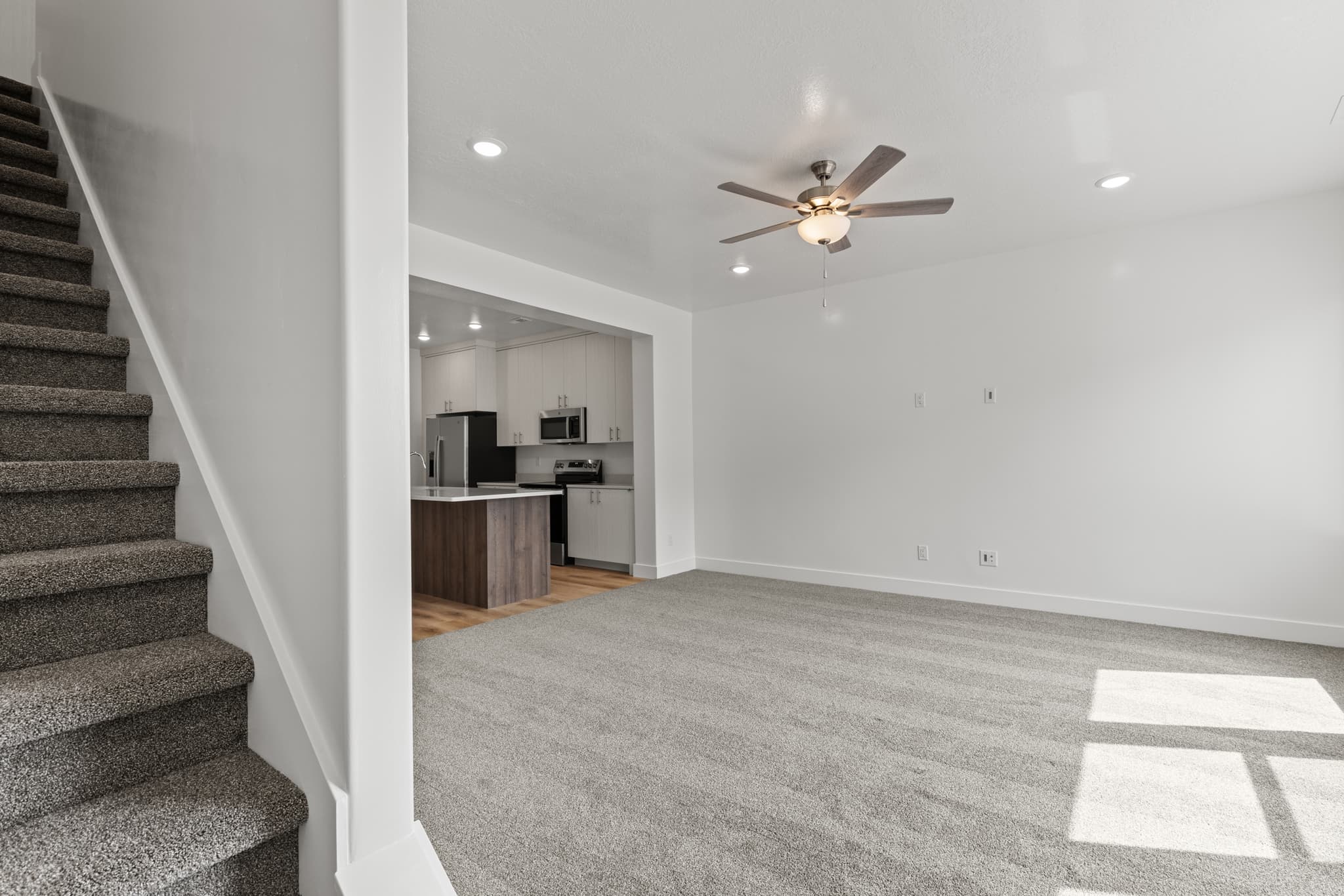 Logan Townhome: 3380 S 1010 W